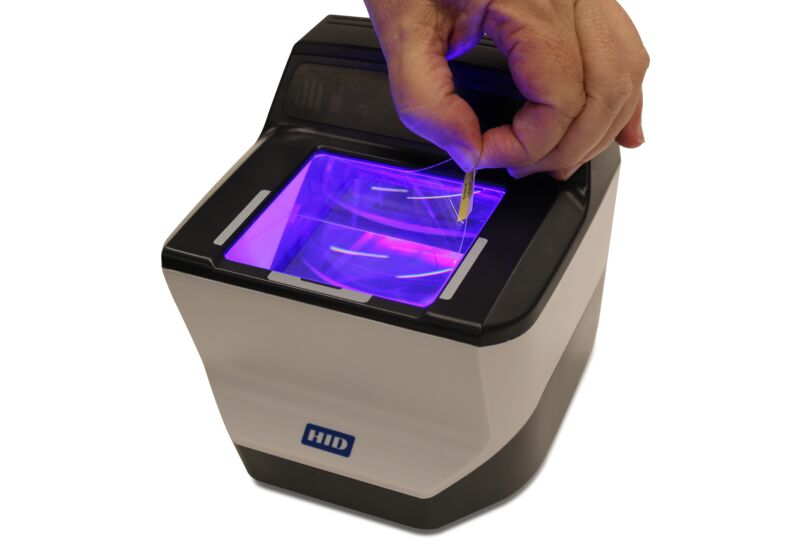 Escáner de diez huellas dactilares HID® Crossmatch Guardian™ 200